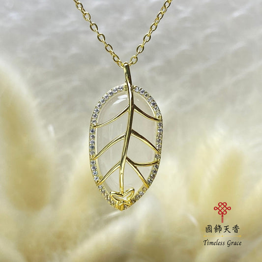 玉髓葉子吊墜不鏽鋼項鏈(金色)